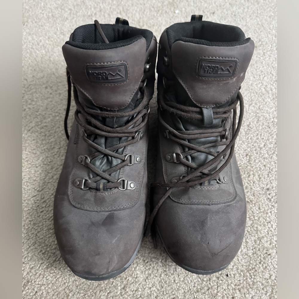 Men's Rugged Brown Hiking Boots